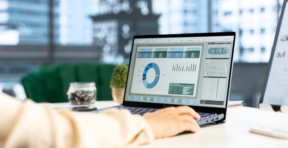HR Management System Dashboards: Visibility Without Micromanagement